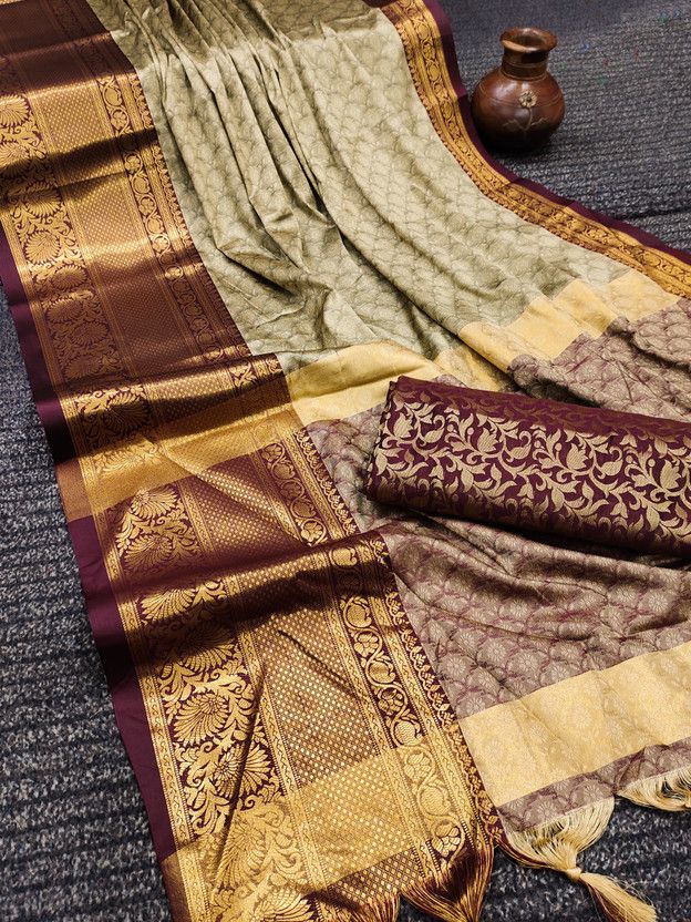Woven Banarasi Jacquard Saree  (Maroon, Grey)