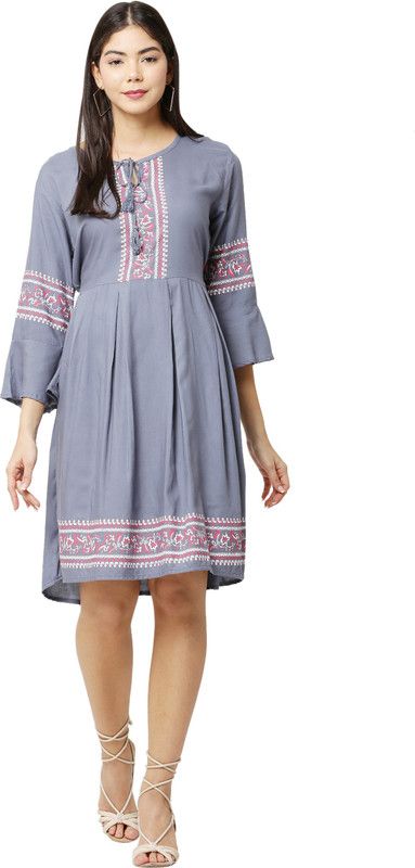 Women Floral Print Viscose Rayon Flared Kurta  (Grey)