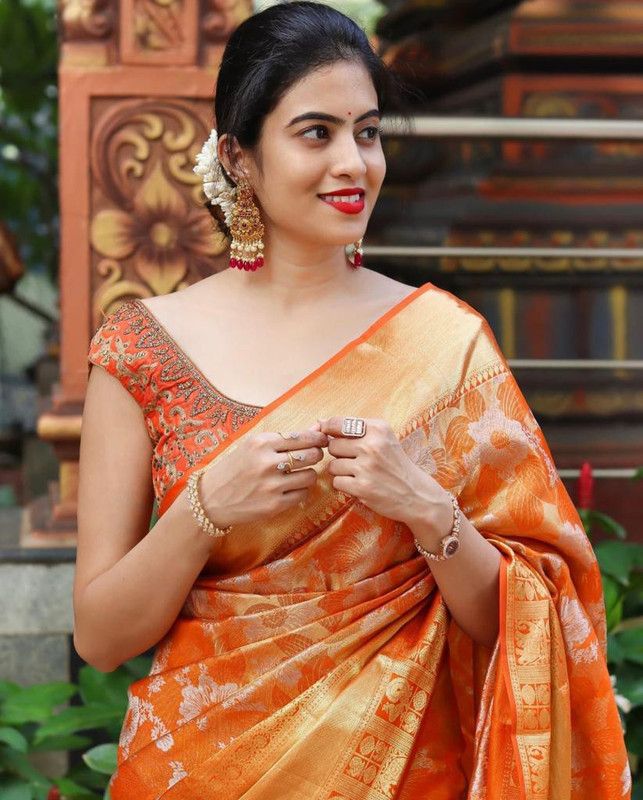 Woven, Embellished Kanjivaram Silk Blend, Jacquard Saree  (Orange)