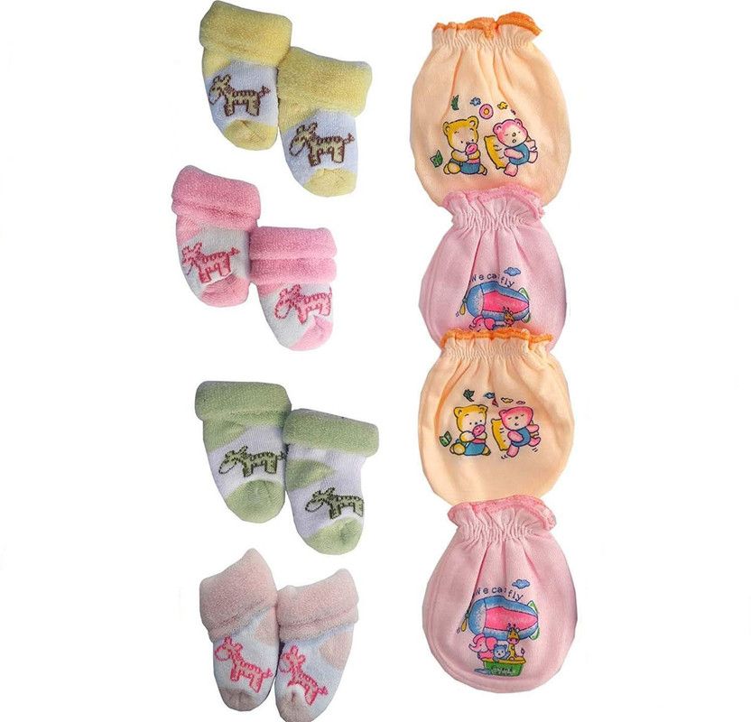 Baby Boys & Baby Girls Casual Socks Mitten  (Multicolor)