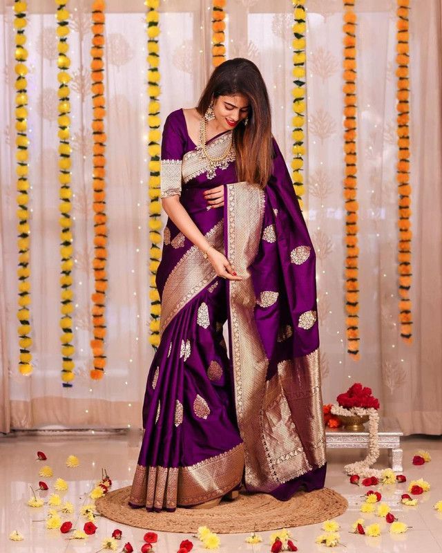 Woven Banarasi Jacquard, Silk Blend Saree  (Purple)