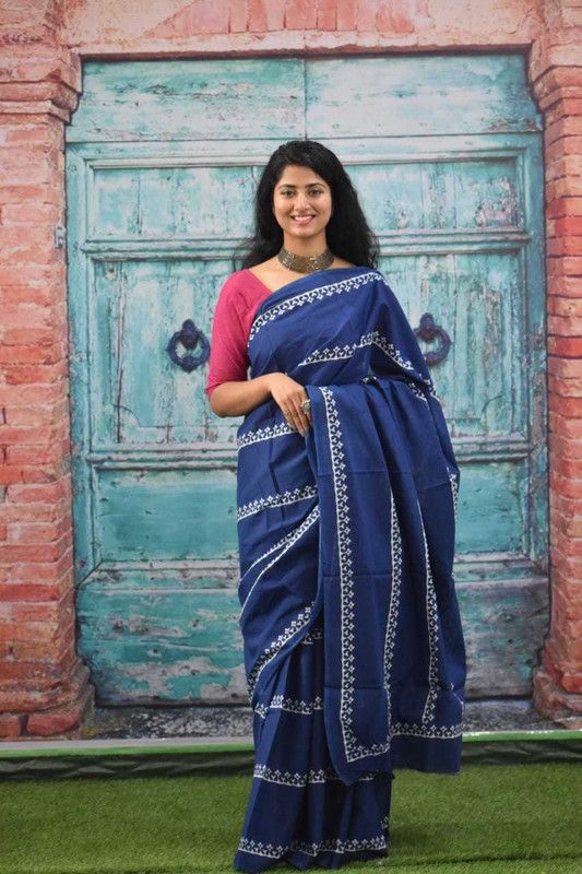 Blocked Printed, Color Block, Dyed, Floral Print, Printed Ikkat Pure Cotton Saree  (Blue)
