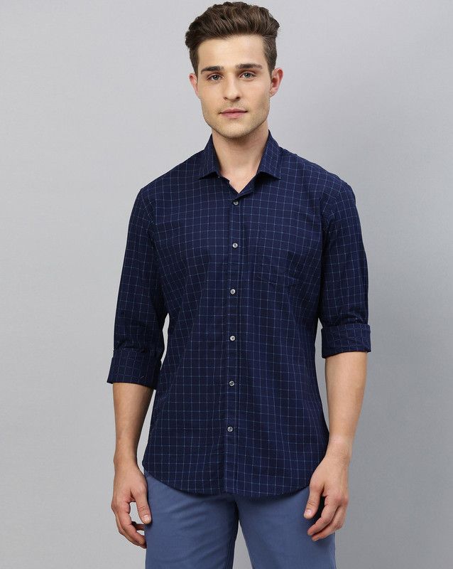 Men Tailored Fit Checkered Cut Away Collar Casual Shirt