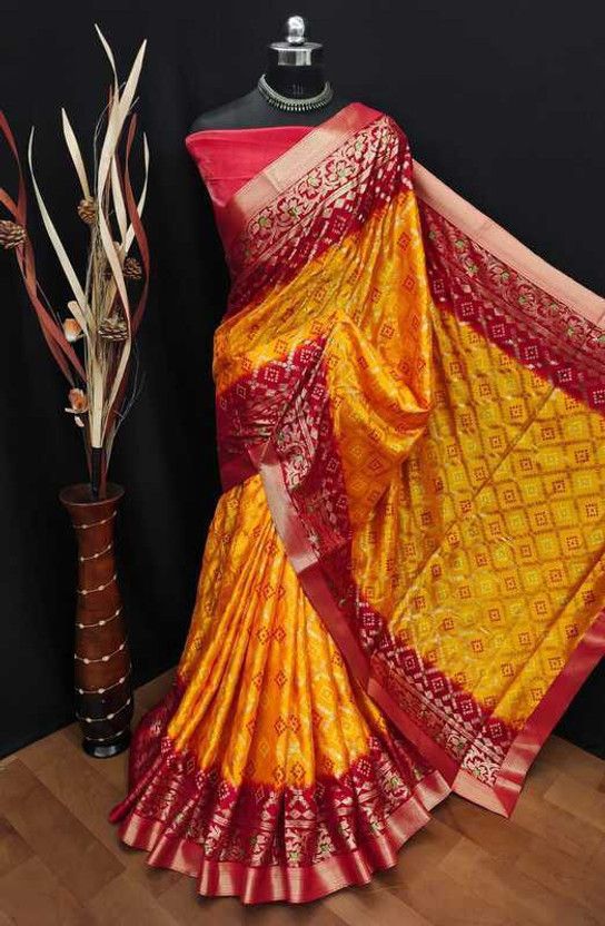 Printed Bandhani Crepe Saree  (Yellow)