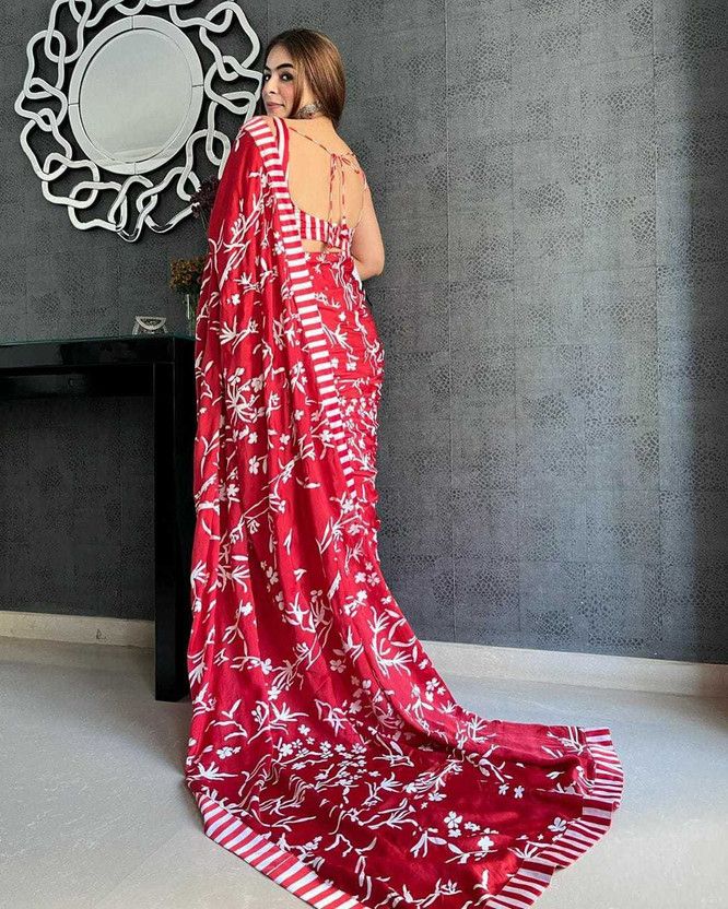 Floral Print Bollywood Satin Saree  (Red)