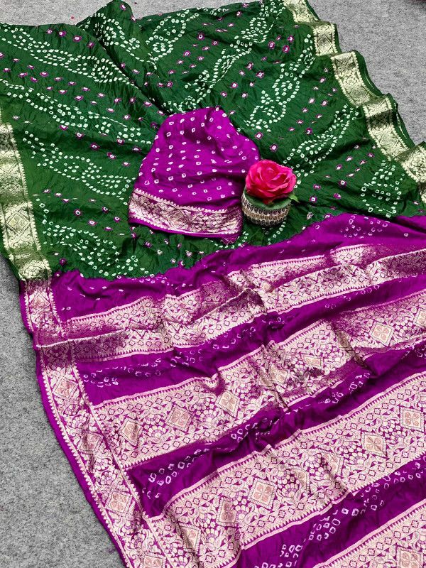 Self Design Bandhani Pure Silk Saree  (Green, Pink)