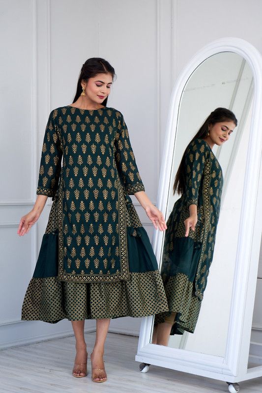 Women Printed Viscose Rayon Flared Kurta  (Dark Green, Gold)