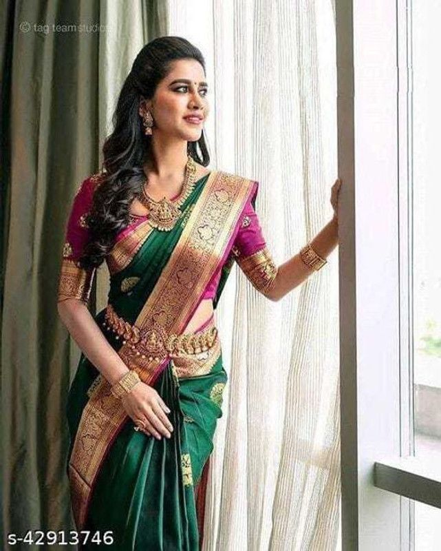 Embellished Kanjivaram Jacquard Saree  (Dark Green)