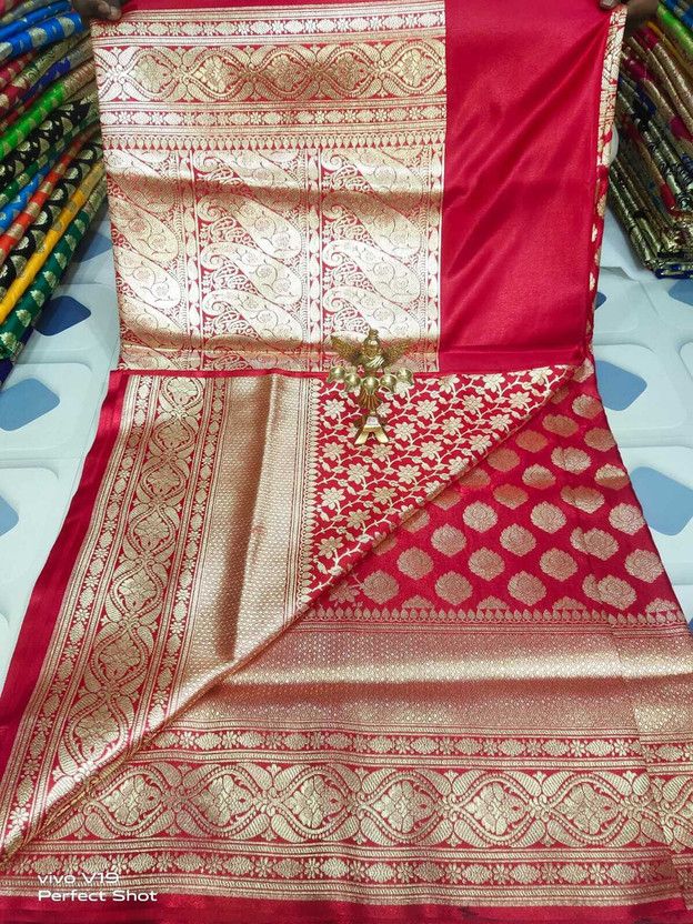 Self Design, Woven Banarasi Pure Silk Saree  (Red)