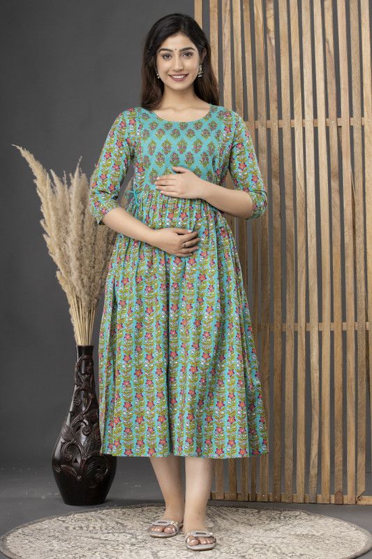 Women Printed, Floral Print, Solid Viscose Rayon Flared Kurta  (Green)
