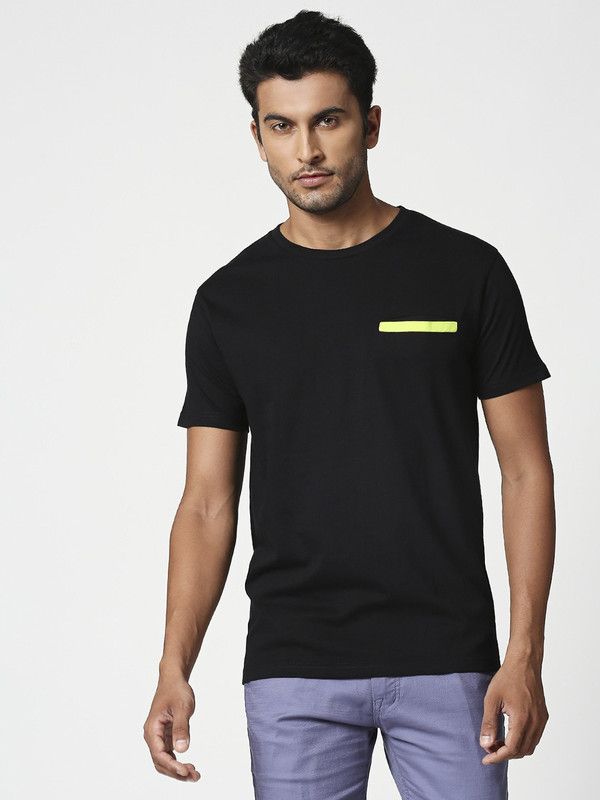 Bewakoof Plain Men Solid Round Neck Pure Cotton Green, Black T-Shirt