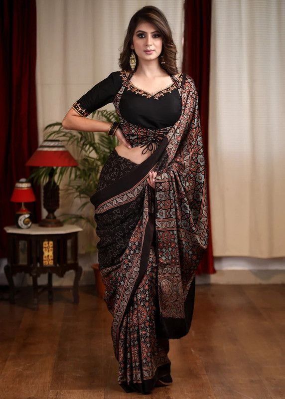 Printed Daily Wear Muslin Saree  (Maroon, Black)