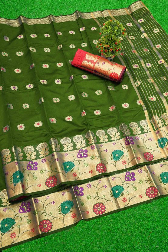 Embellished, Self Design, Woven, Striped Banarasi Cotton Silk Saree  (Green)