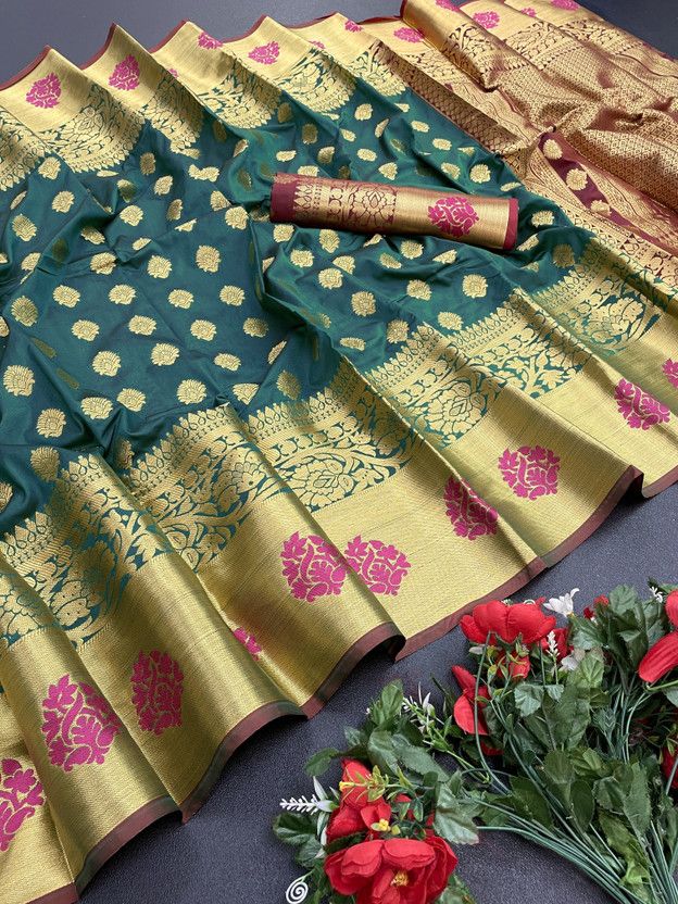 Woven Dharmavaram Art Silk Saree  (Dark Green)