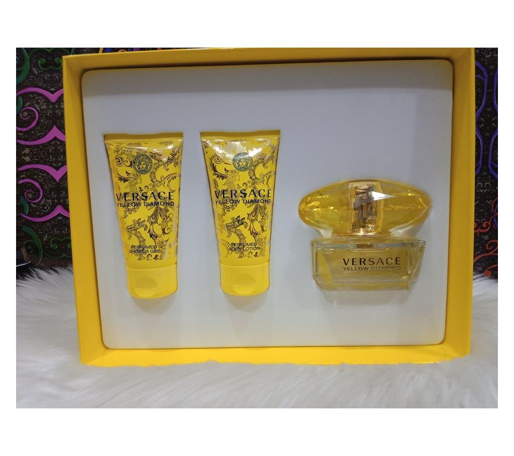 Versace Yellow Diamond 3 Piece Gift Set for Women-150ml-France