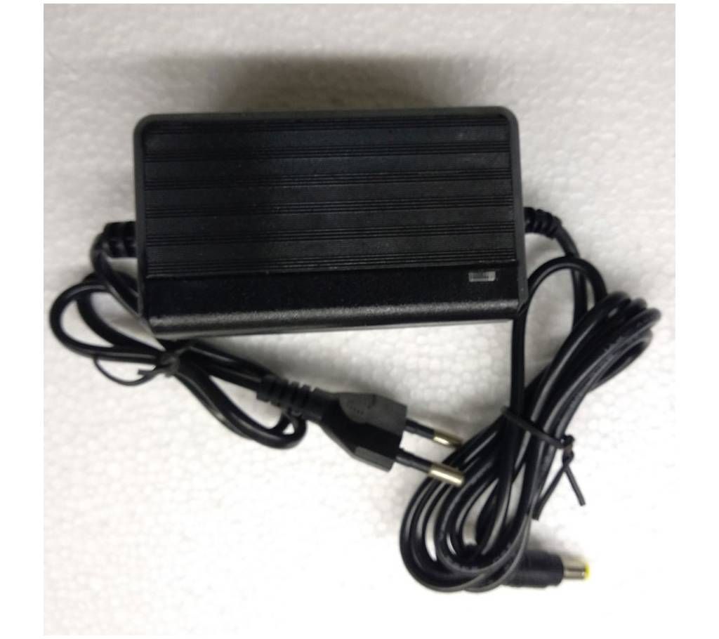 12 Volt CCTV Adapter Black (Indoor)