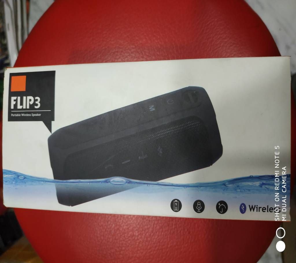 PLIP3 bluetooth speaker