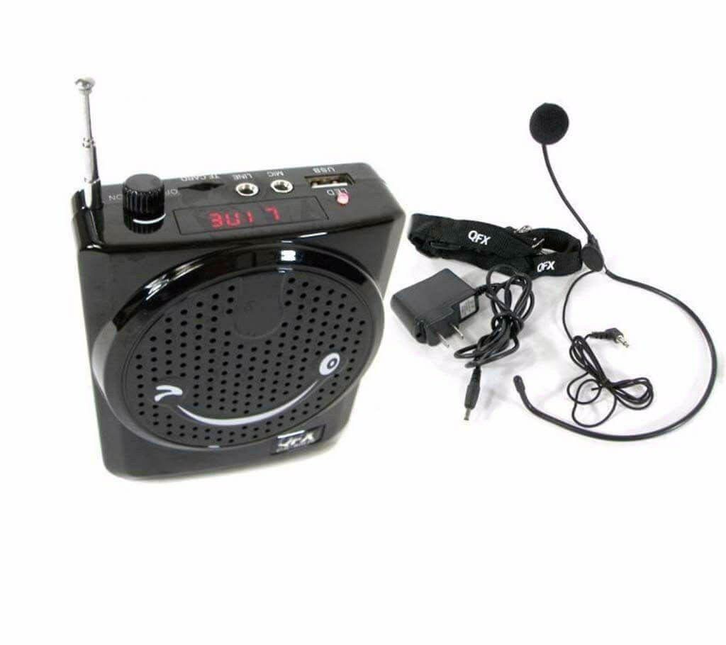 Rechargeable loud speaker with FM