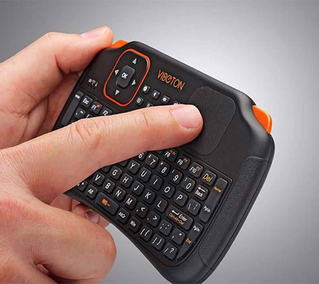 Wireless key board with touch pad 