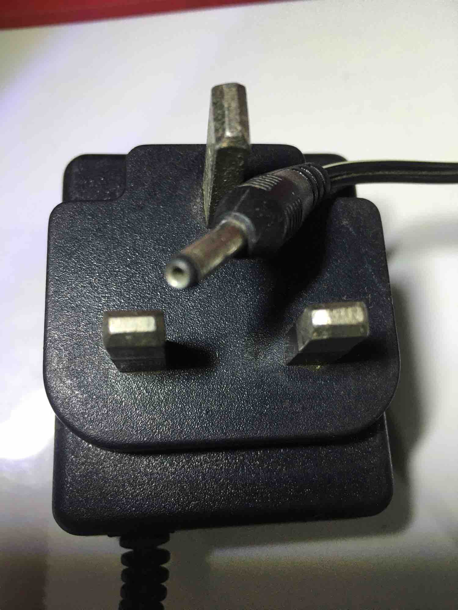 Reeon 1.5 Volt 100mA DC 3 Pin Adapter