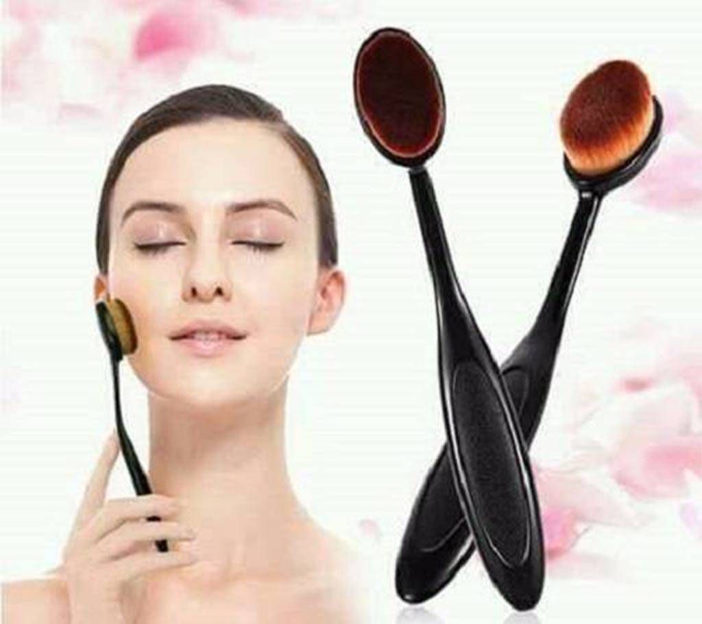 Oval shaped foundation blending brush-1 pc 