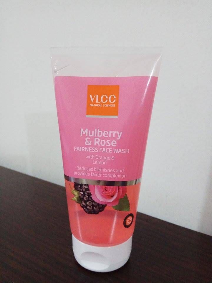VLCC Mulberry and Rose Face Wash