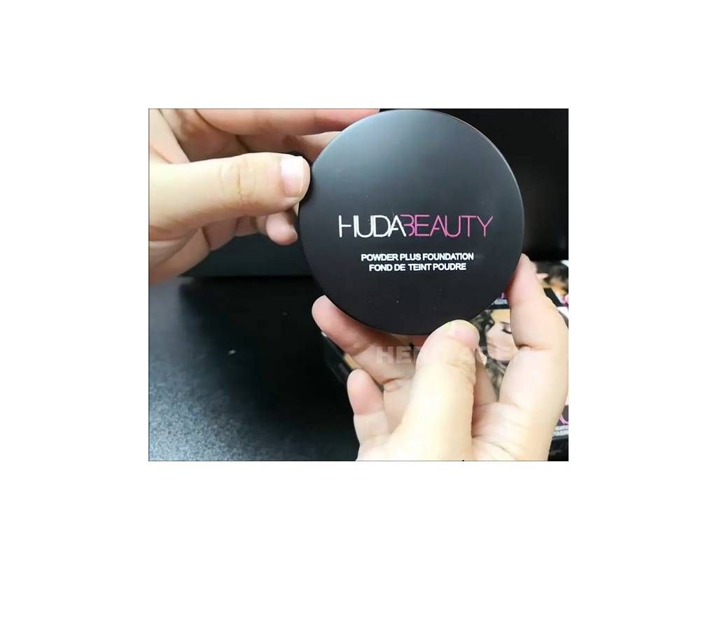 Huda Beauty Compact Powder
