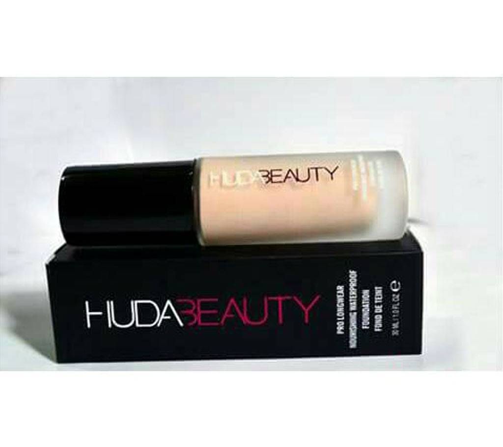 HUDA BEAUTY foundation ITALY