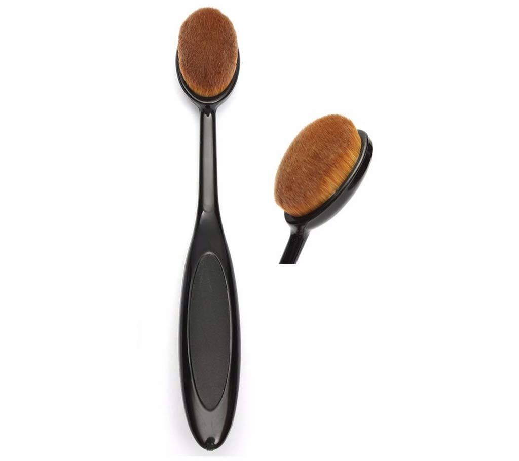 Oval Shaped Foundation Brush