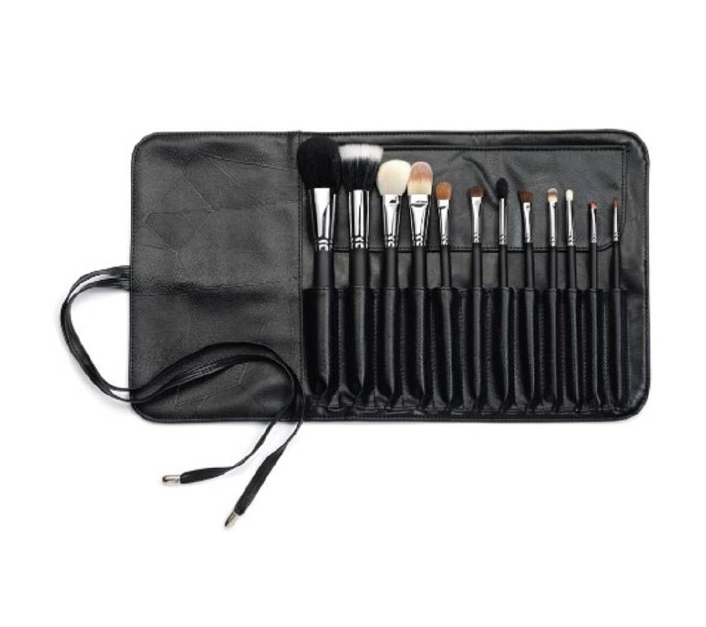 Mac 12 Piece Makeup Brush