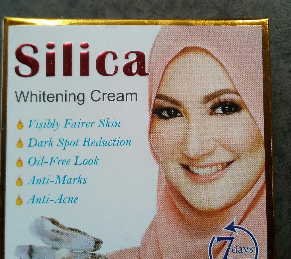 Silica whitening cream