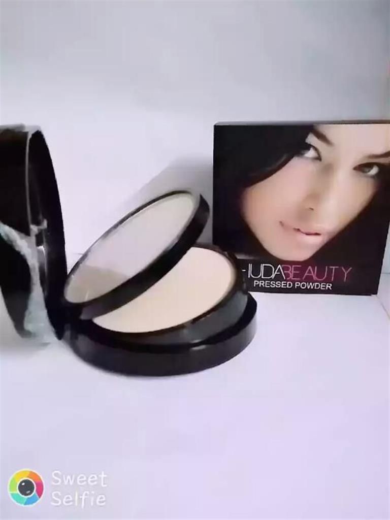 Huda beauty pressed powder 