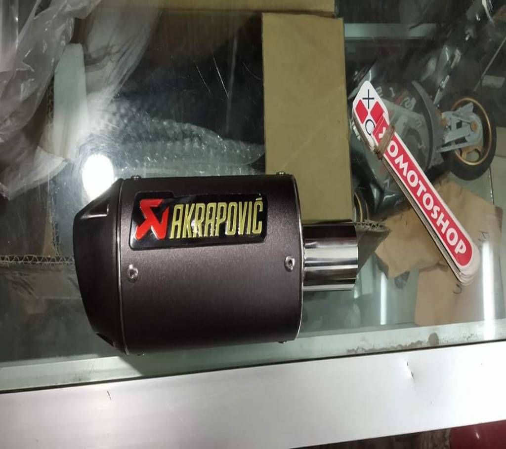 Akrapovic short exhuast deep bassy sound