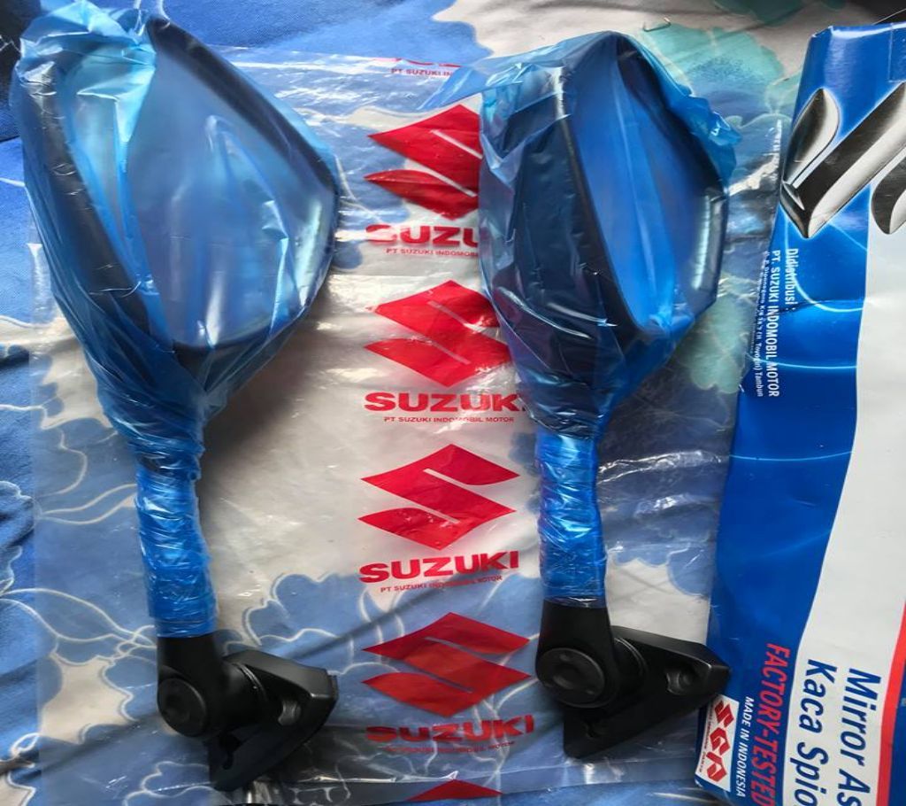 Suzuki GSX150R looking Mirror