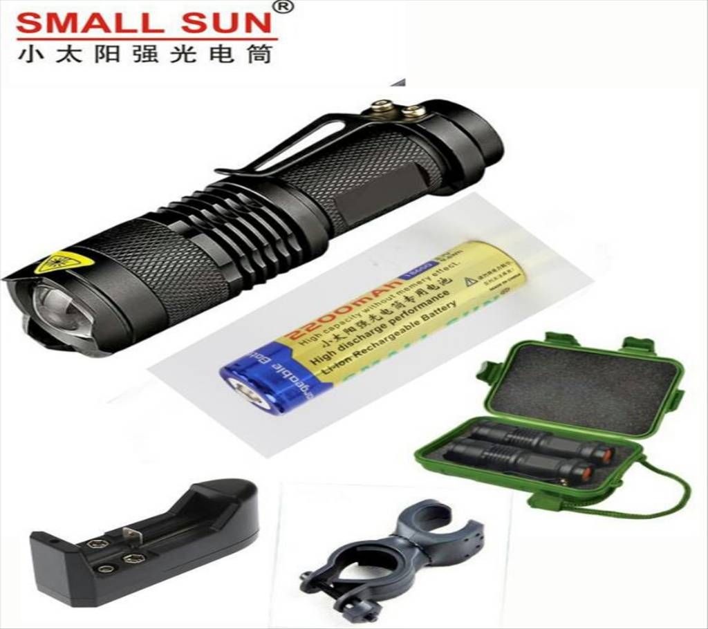 Bicycling Flashlight in the rechargeable Jampale