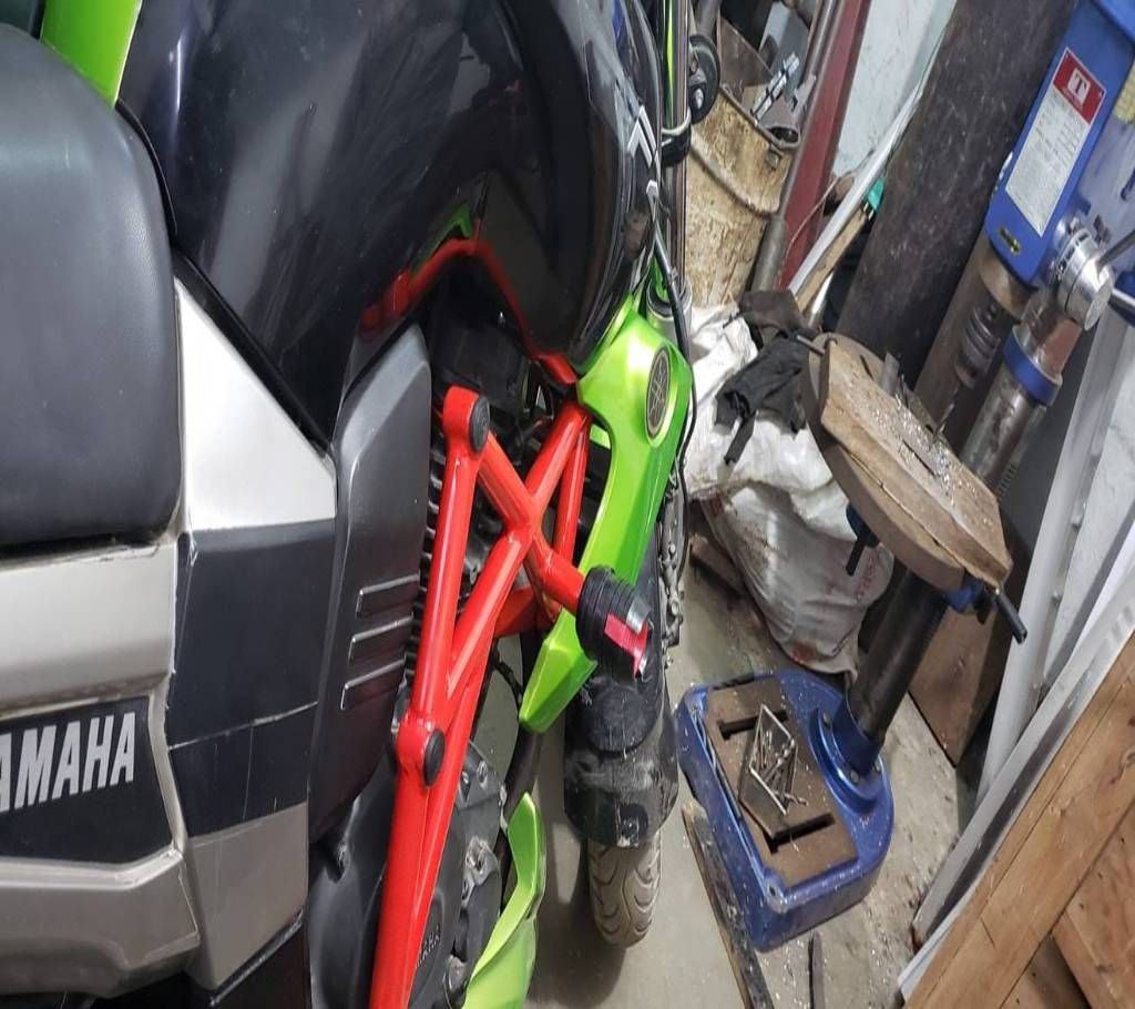 Crash guard for yamaha Fzs