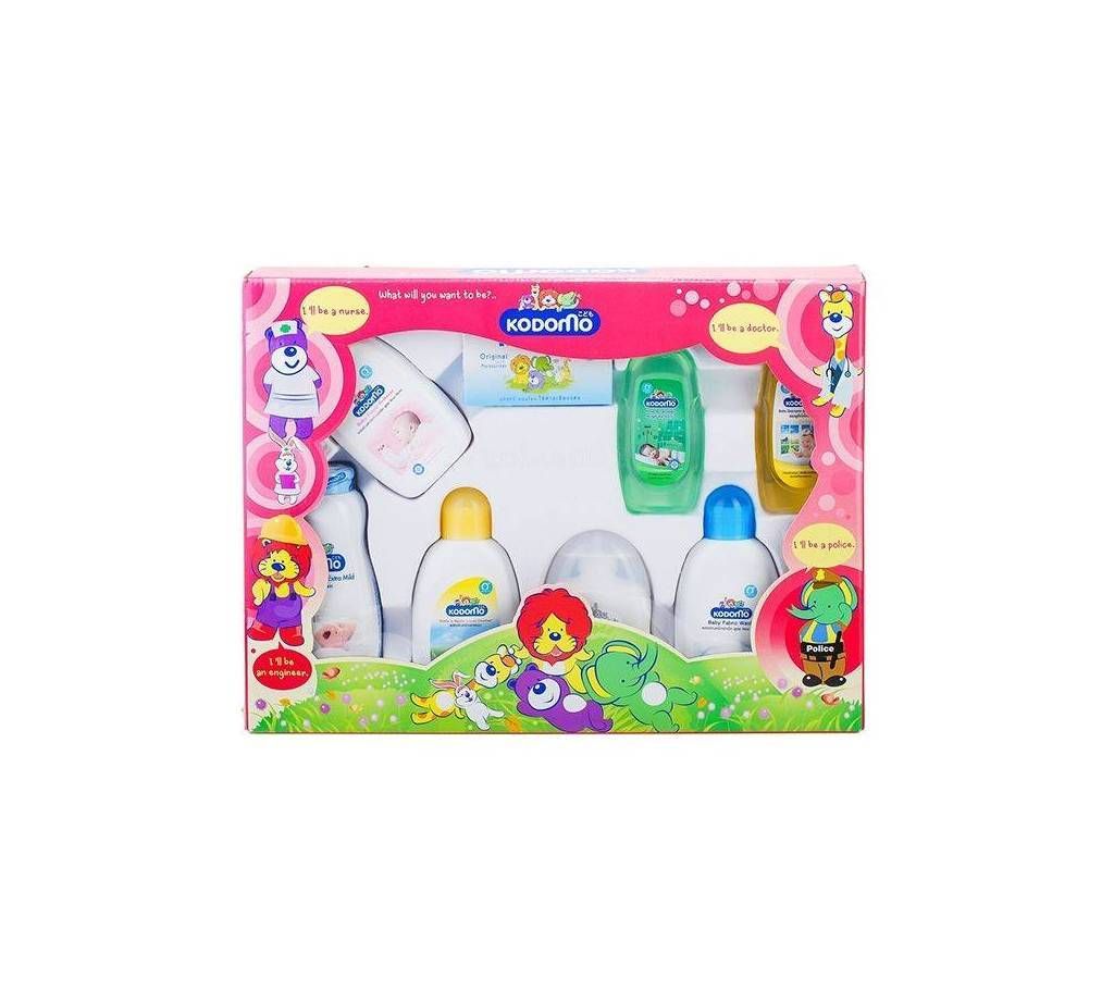 Kodomo 8 Pieces Baby Gift Set