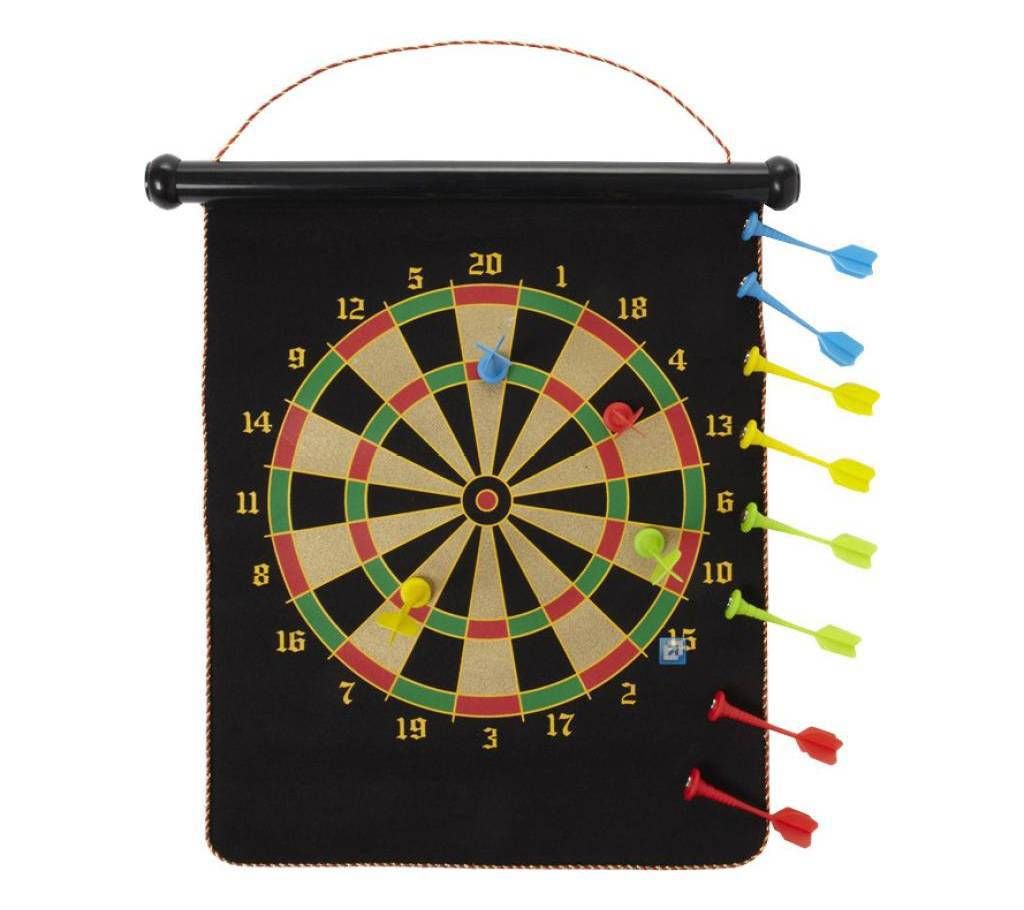 Magnetic dartboard with dart