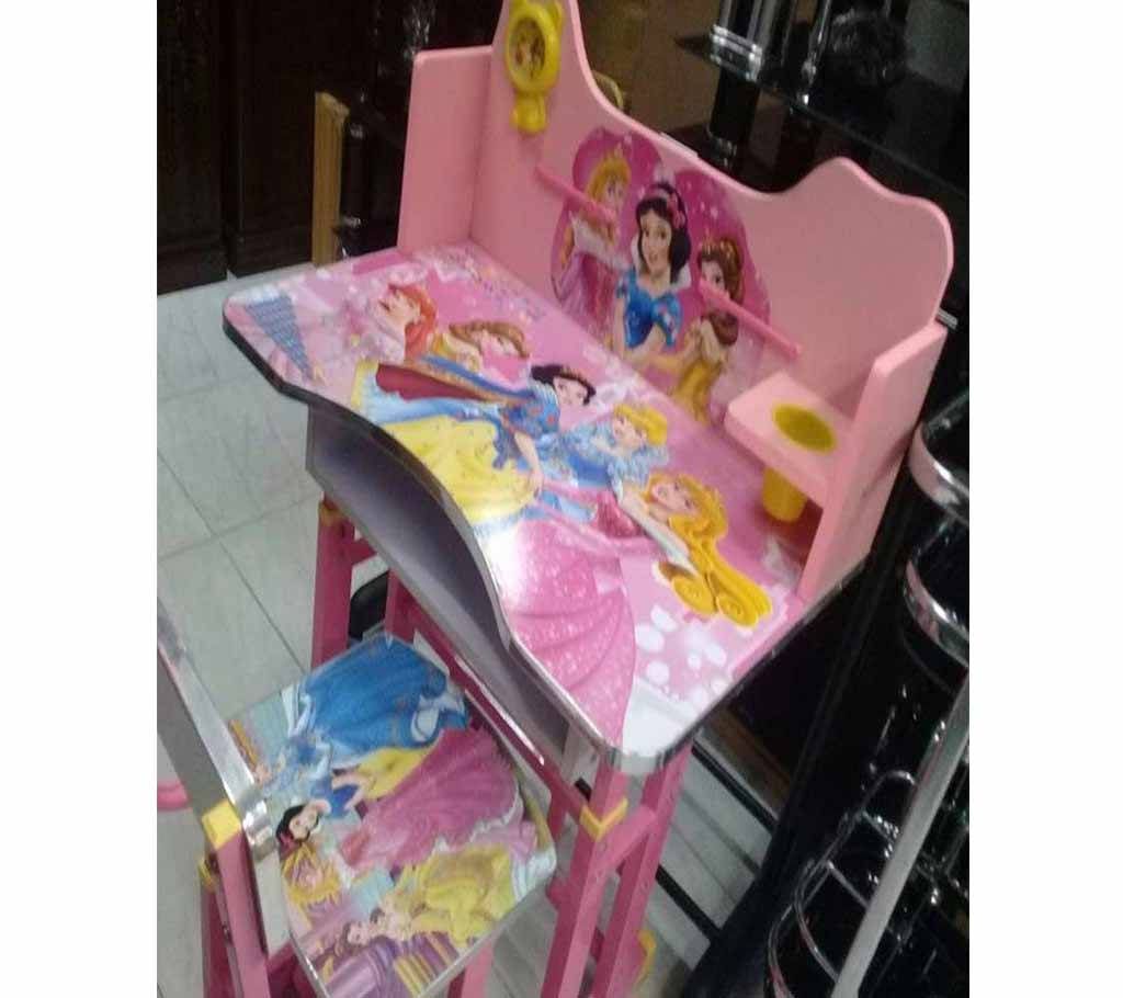 Reading table for kids 