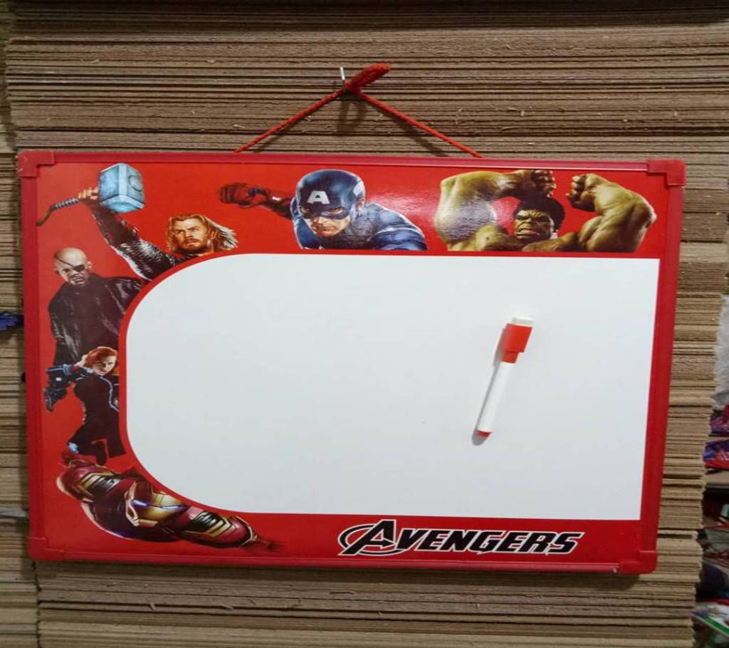 AVENGERS MAGNETIC DART & WRITING 2 IN 1 BOARD-MULTICOLOR