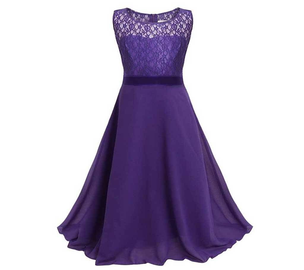 Ladies Sleeveless Floor touch gown