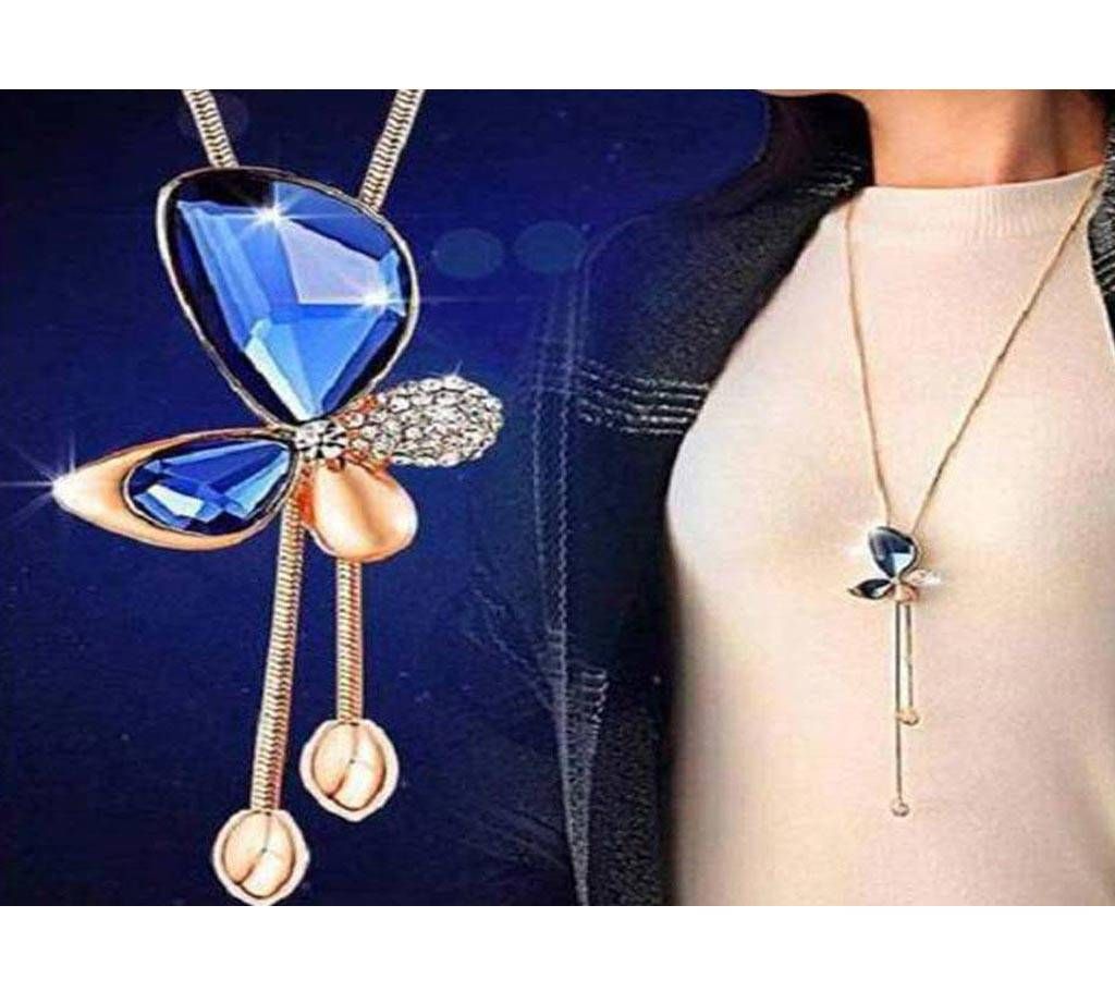 Batter fly blue stone setting pendant