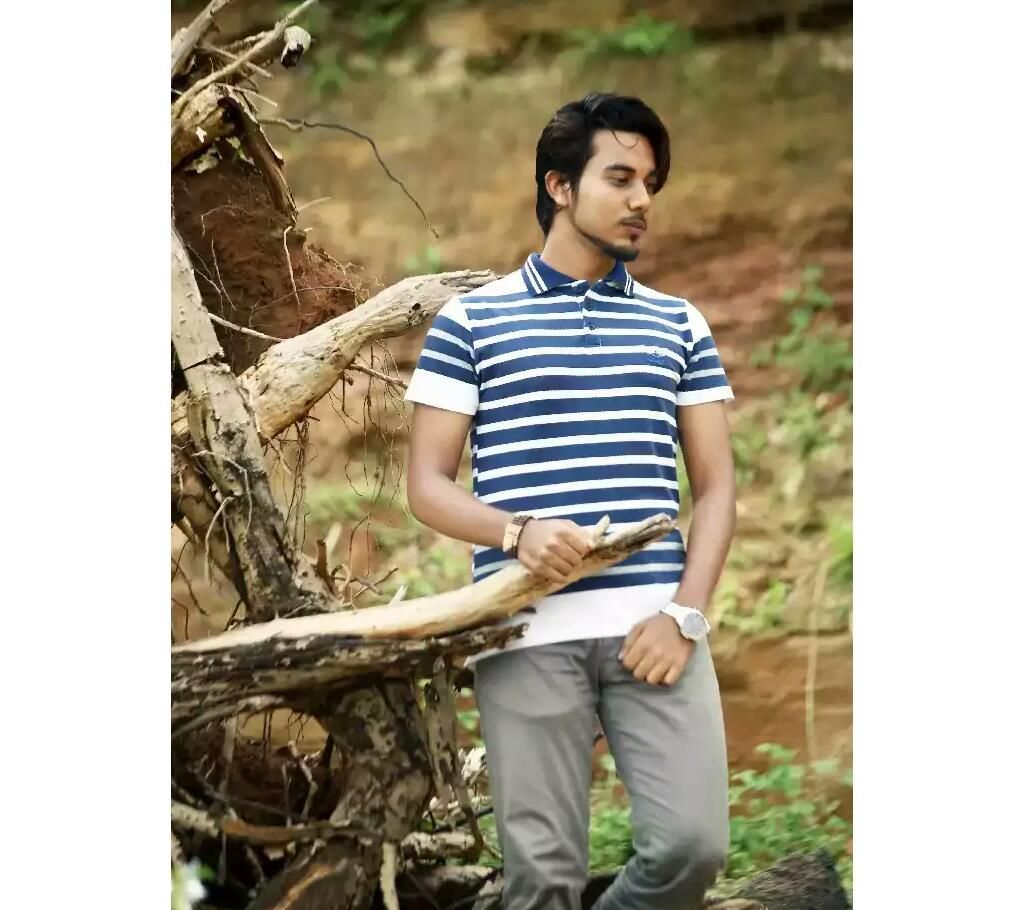 Man's stylist polo shirt.