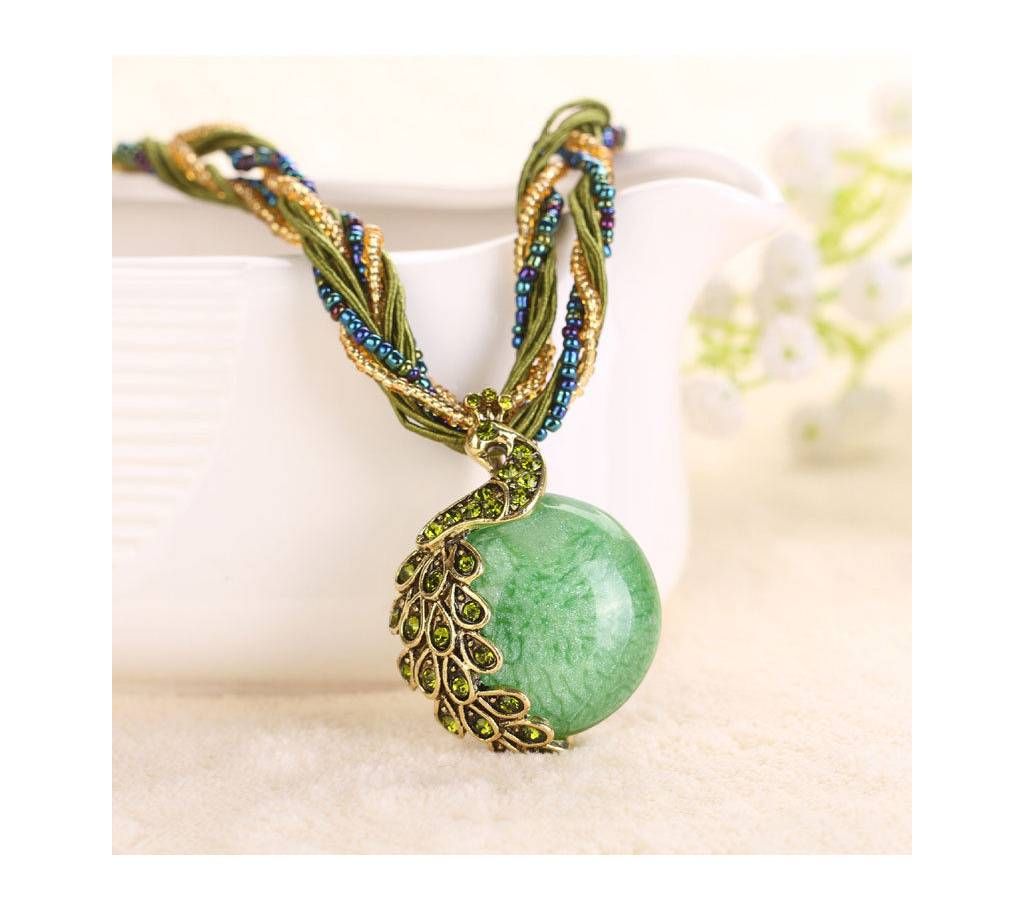 green stone necklace