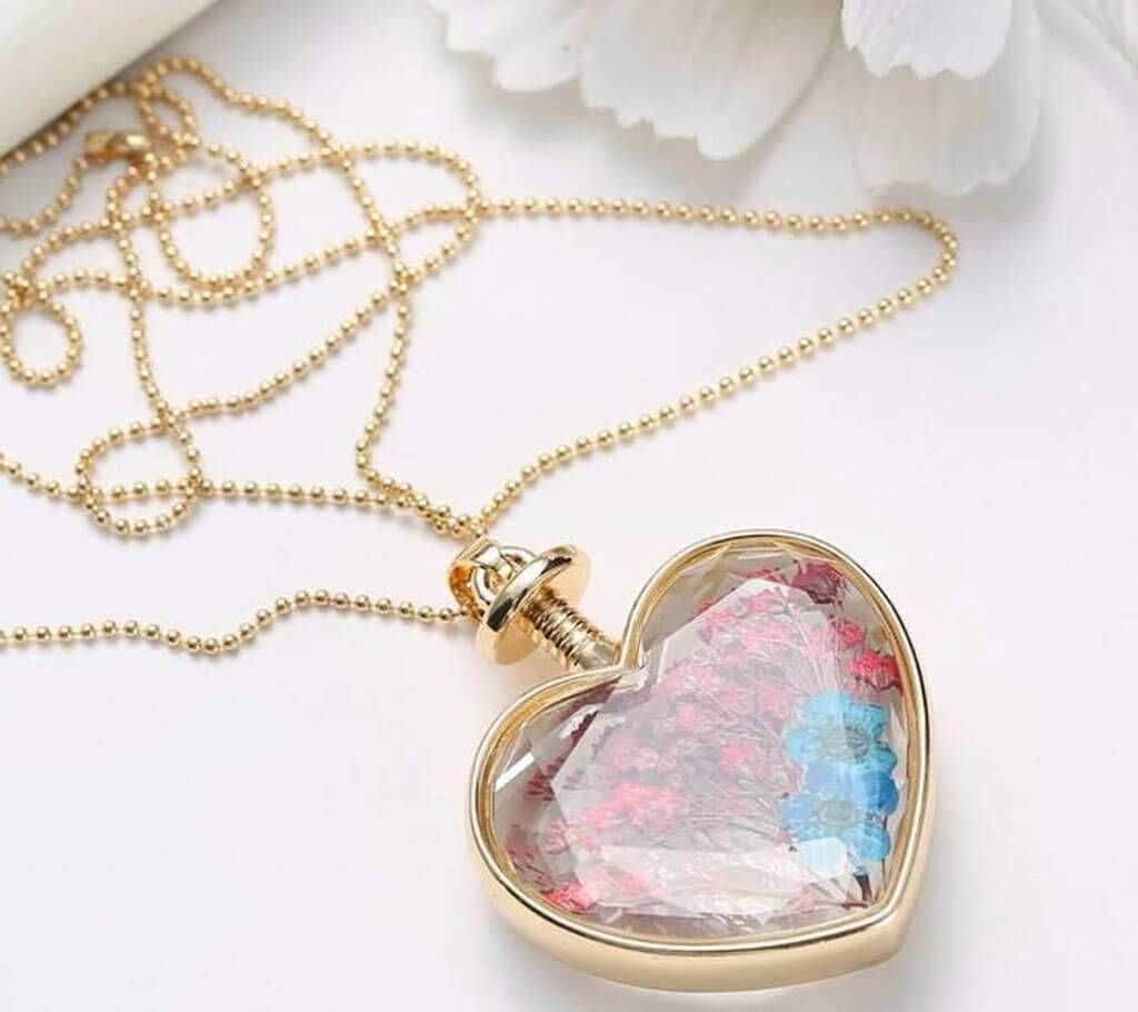 Heart shaped stone setting pendant 