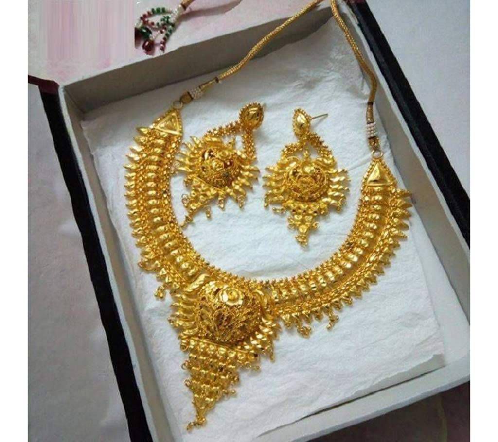 Gold plated crystal jewelry set 