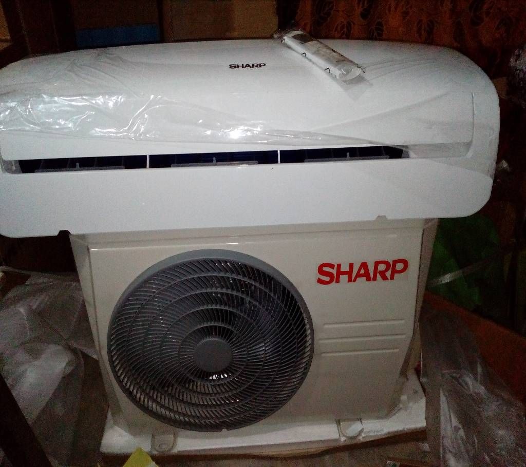 sharp 1.5 ton splite aci ( malaysia)