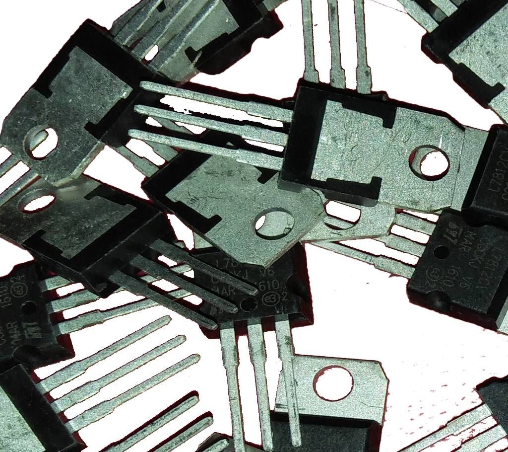AN 7812 Voltage Regulator IC (10 pcs)