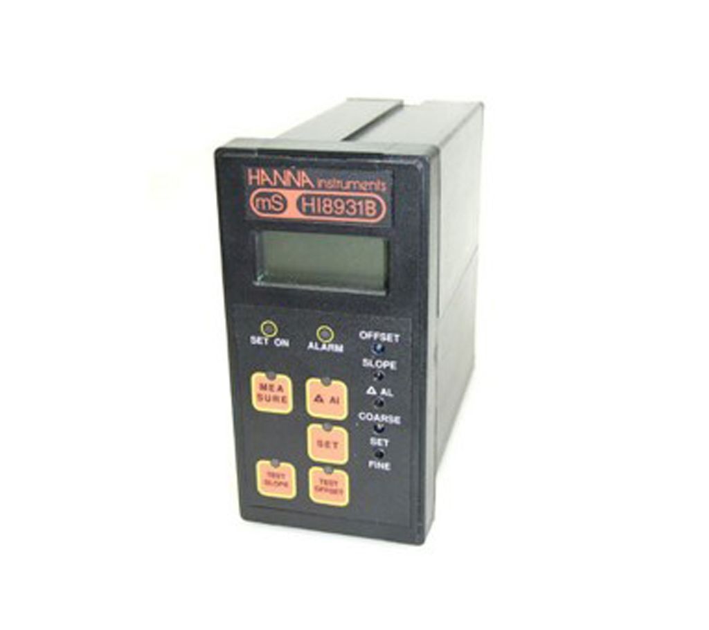 HI-8931BN Panel Mounted Conductivity Controller