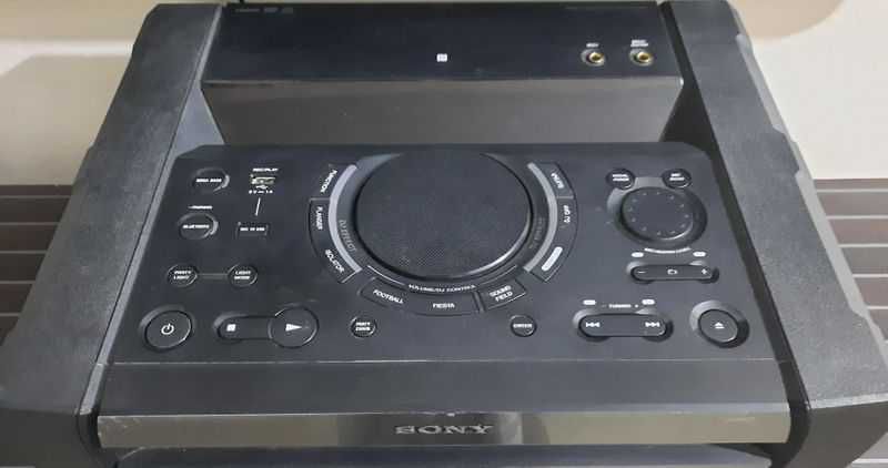 Sony Shake x70d Only Amplifier & Remote.